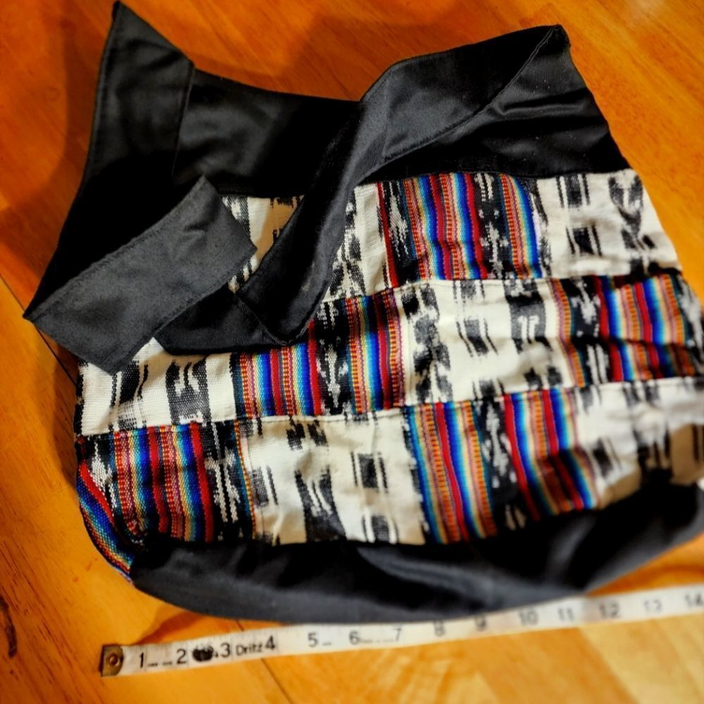 Handmade Bag from Guatemala (all proceeds benefit El Refugio Women's Shelter)